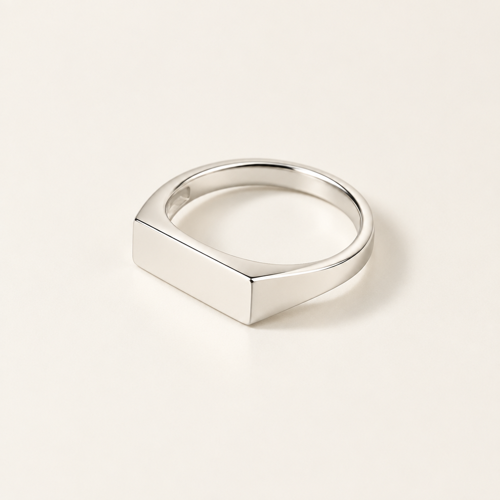 The Secret Light Projection Ring in silver