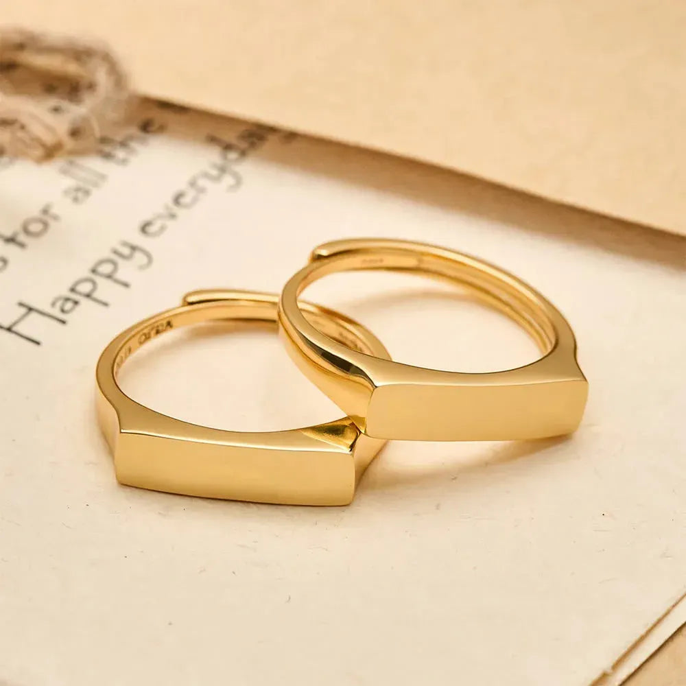 The Secret Light Projection Ring worn on the hand